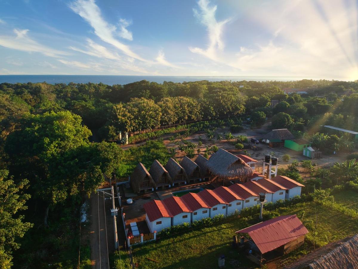 Palomino Sunrise Hotel Exterior photo